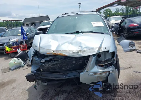 2006 Chrysler Town & Country Limited from USA, damaged, VIN 2A4GP64L96R629332